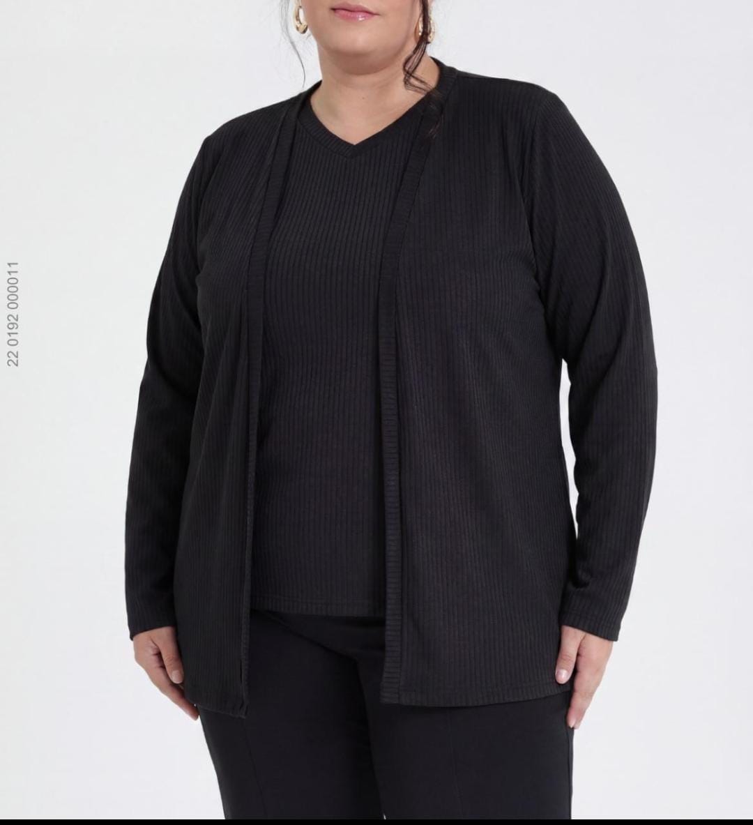 Cardigan e Blusa de Malha Canelada Preta Plus Size