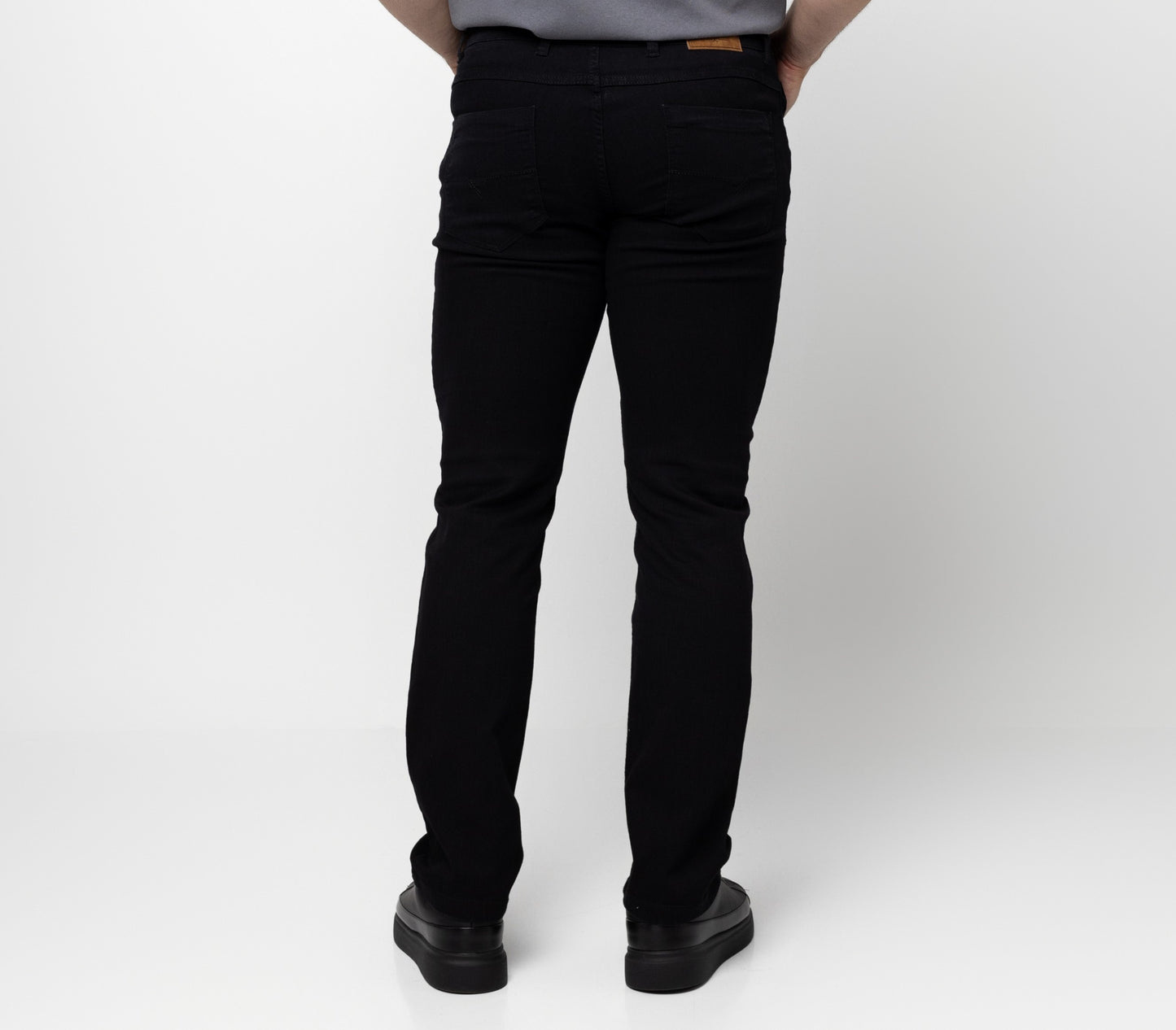 CALÇA JEANS PRETA COM ELASTANO
